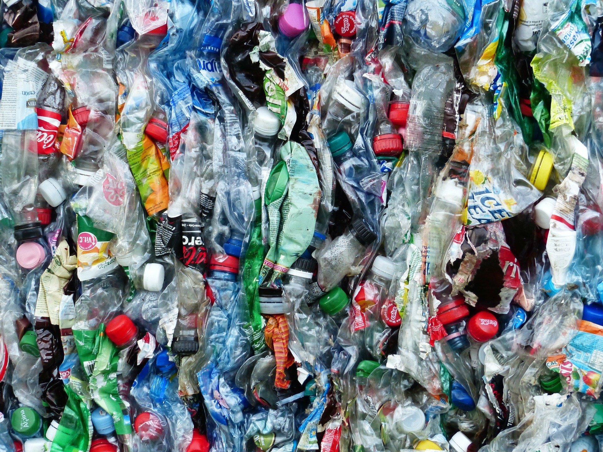 Einweg-Plastikflaschen